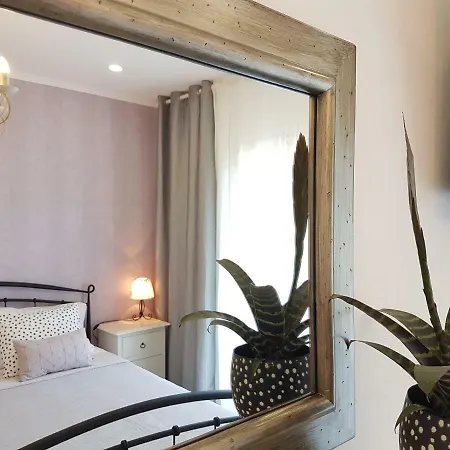 Iris Apartament *