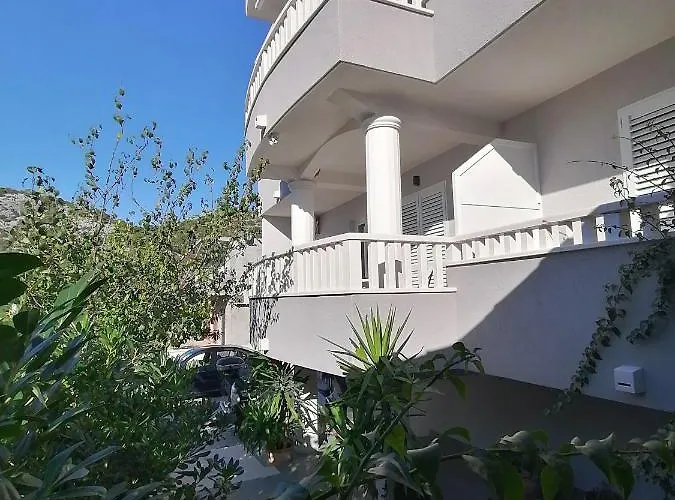 아파트먼트 아이리스 * 흐바르