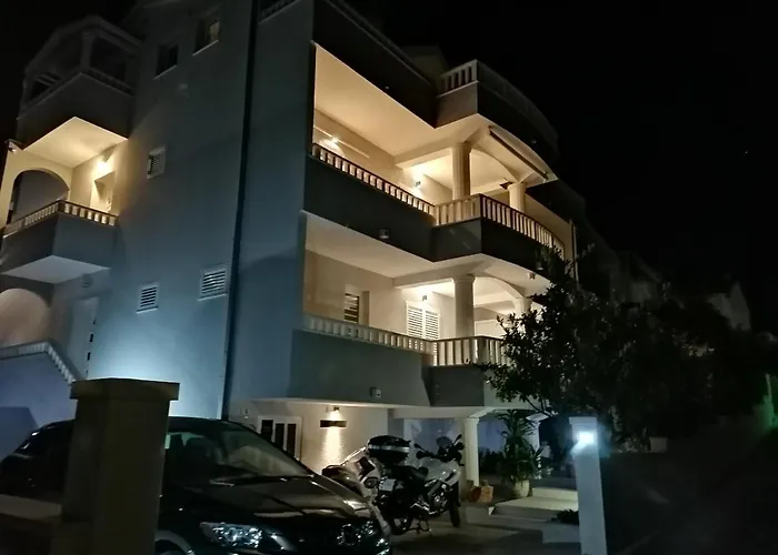 아파트먼트 아이리스 아파트 흐바르