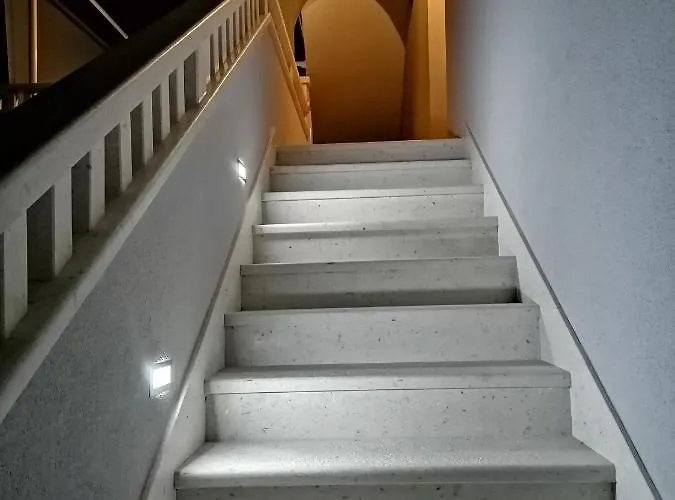 아파트먼트 아이리스 *