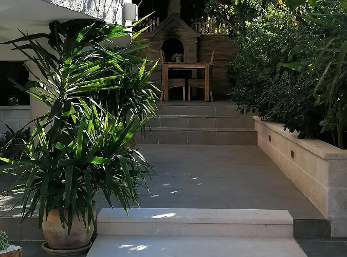 아파트먼트 아이리스 * 흐바르