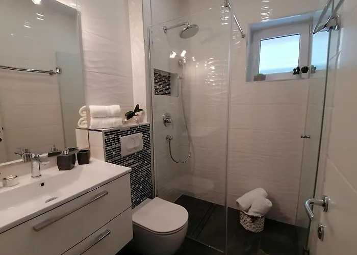 아파트먼트 아이리스 *