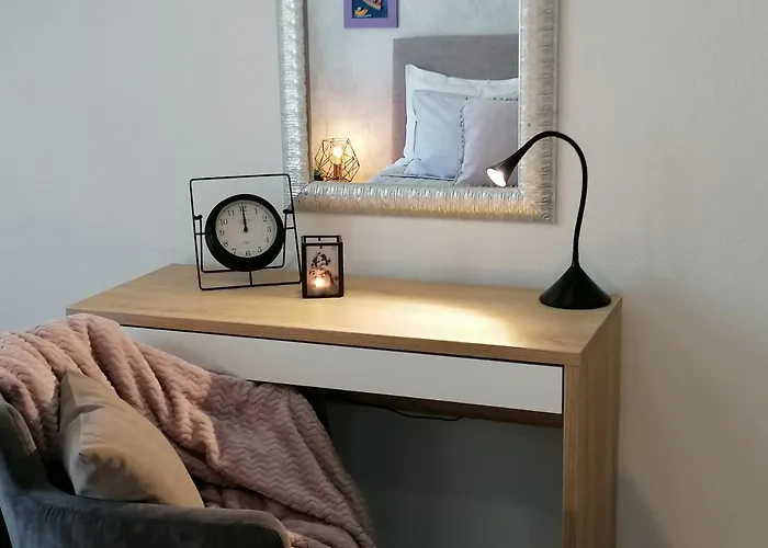 아파트먼트 아이리스 *