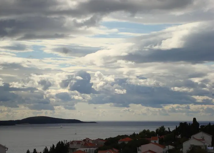 아파트먼트 아이리스