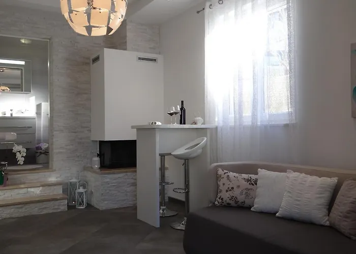 아파트 아파트먼트 아이리스 흐바르