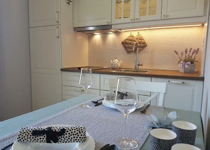 아파트 아파트먼트 아이리스 흐바르