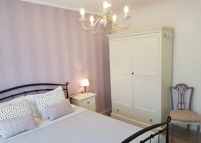 아파트먼트 아이리스 *